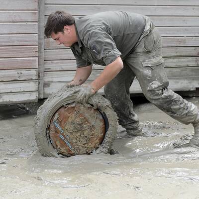 Aufräumen nach dem Hochwasser