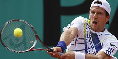 Melzer stürmt in Paris in Runde 2