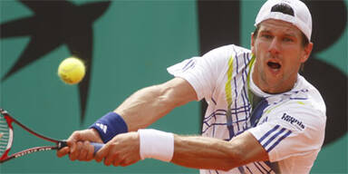 Melzer nach Kampf-Sieg in dritter Runde