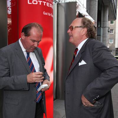 Mensdorff gut gelaunt bei Lotto-Gala
