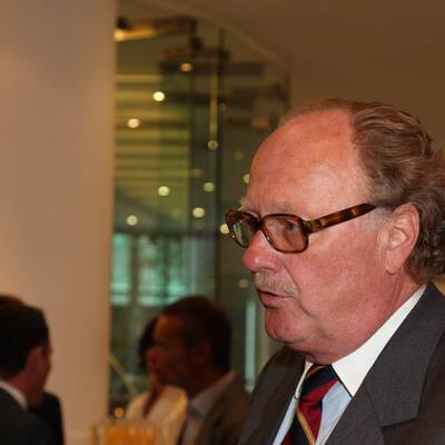 Mensdorff gut gelaunt bei Lotto-Gala