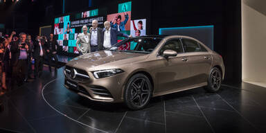Mercedes zeigt neue A-Klasse Limousine