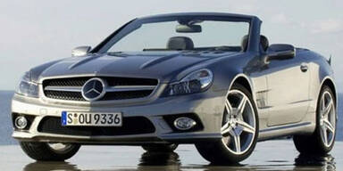 Erste Bilder des Mercedes SL Cabrio