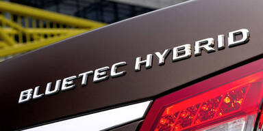 E-Klasse mit Diesel- und Benzin-Hybrid