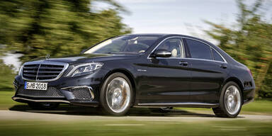 Mercedes S 65 AMG mit fettem 12-Zylinder