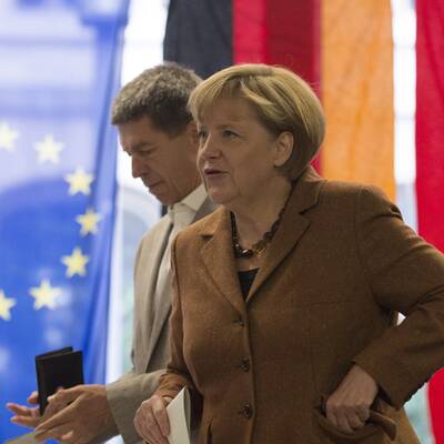  Die Kanzlerin wählte mit ihrem Mann Joachim Sauer in Berlin-Mitte.