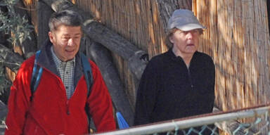 Merkel total abgekämpft im Italien-Urlaub