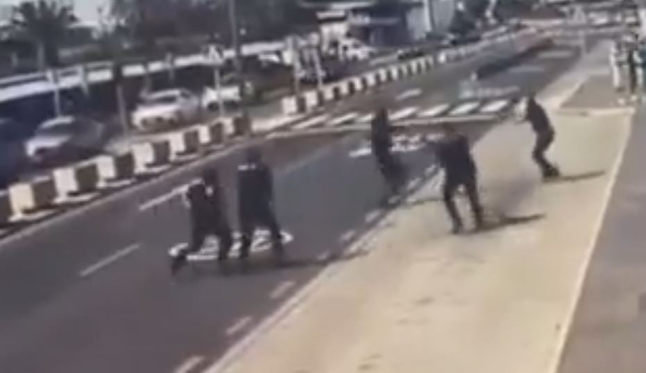 Polizei erschießt Messer-Angreifer