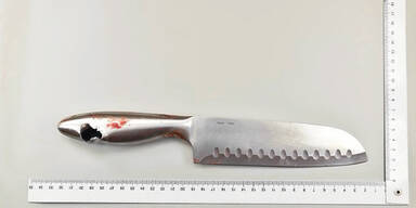 Mit diesen Messern ging ER auf Polizei los