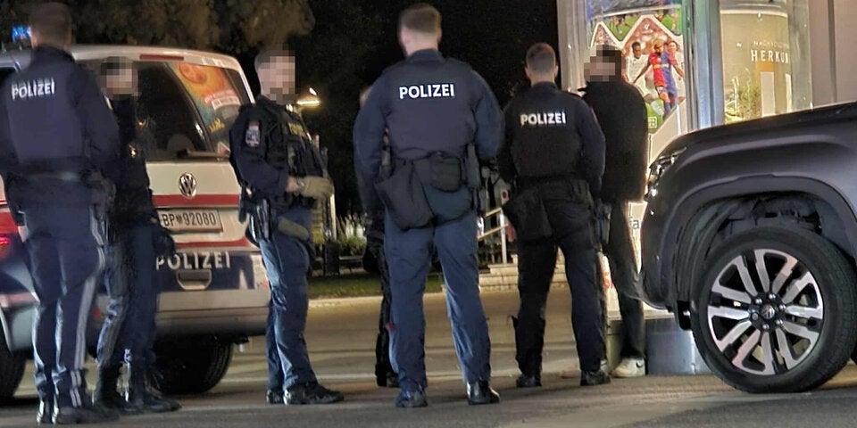 Hotspot-Bezirk Favoriten: Bande sticht auf 25-Jährigen ein