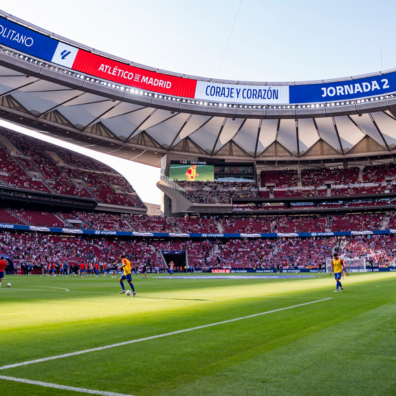 CL-Finale 2027 steigen in Madrid und Warschau