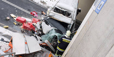 Schwerer Crash im Metz-Tunnel