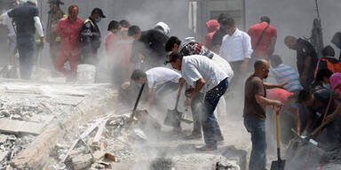 Schuleinsturz: Video zeigt Rettung von M&auml;dchen