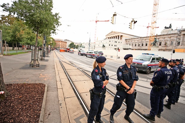 Syrer steigt freiwillig von Parlament