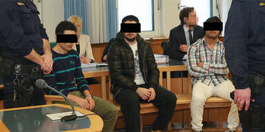 Schubh&auml;ftlinge Zelle angez&uuml;ndet