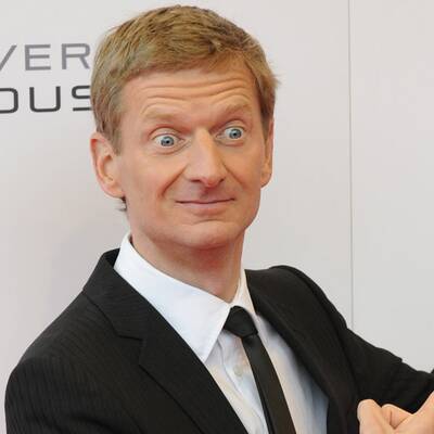 Stars & Freunde trauern um Dirk Bach.