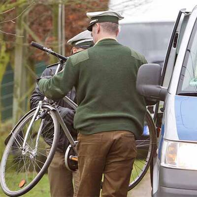Geflohener Mörder auf Fahrrad gefasst