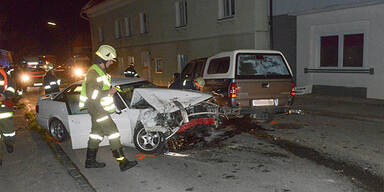 Alko-Lenker baut Frontal-Crash 