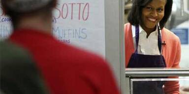 Michelle gab in Armenküche Essen aus