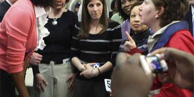 Michelle gab in Armenküche Essen aus