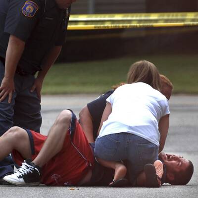 Der 34-Jährige soll an zwei Orten sieben Menschen hingerichtet haben, darunter seine Ex und seine Tochter