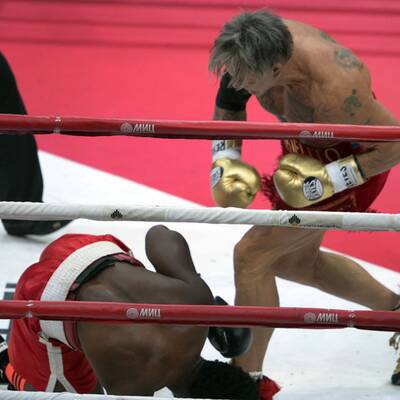 Spektakuläres Comeback in den Ring