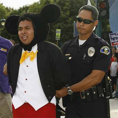 Mickey Mouse & Co verhaftet