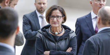 EU beschlie&szlig;t schnellere Abschiebungen