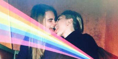 Miley Cyrus, Cara Delevingne