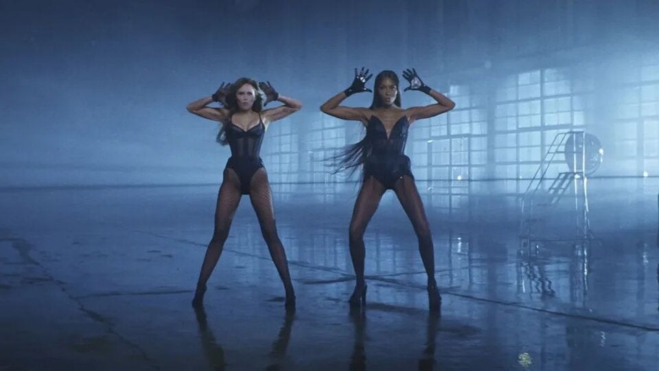 Miley Cyrus und Naomi Campbell