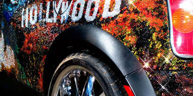 Mini Cooper mit einer Million Swarovski-Steinchen