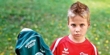 Schikane gegen Mini-Kicker