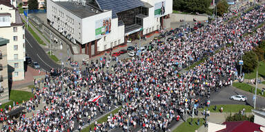 250 Festnahmen bei Massenprotest in Minsk