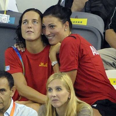 Mirna zittert mit Bruder Dinko