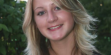 Ajla hat schönstes Lächeln