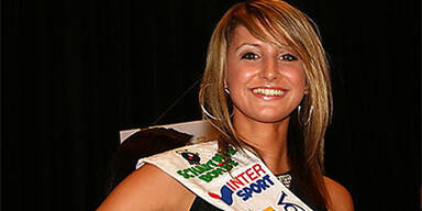 Ajla hat schönstes Lächeln