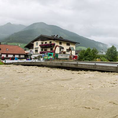 Hochwasser in Brixen im Thale 