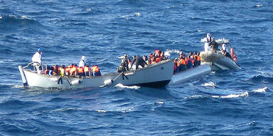 Baby-Leiche auf Migrantenboot entdeckt