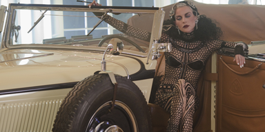 Skandal-Fotograf inszeniert den Maybach