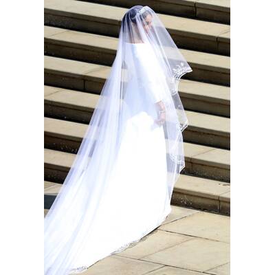 Meghan & Harry im Jaguar