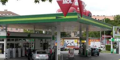 mol_tankstelle_114553a