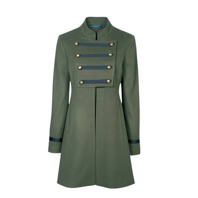 Trend 4: Militärische Mäntel-Parade