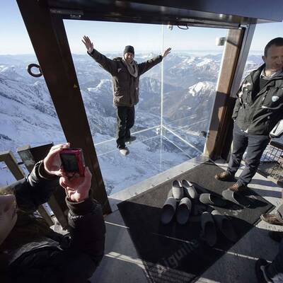 Glaskubus am Mont Blanc
