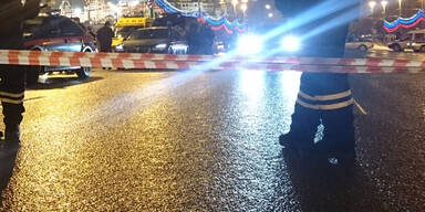 Moskau: Auto rast in Menschenmenge