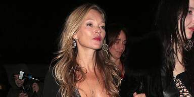Fans in Sorge um Kate Moss: Ist sie hier auf Drogen?