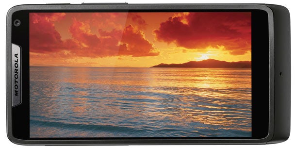 Motorola RAZR i mit 2 GHz-Chip von Intel