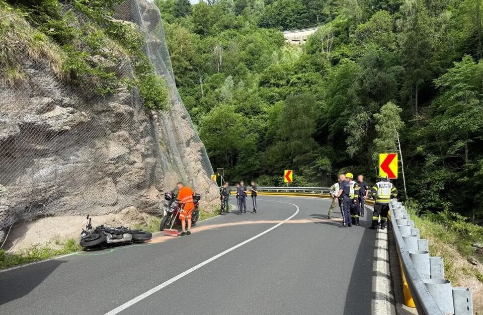 Biker stürzt in Kärnten in Lieser-Fluss