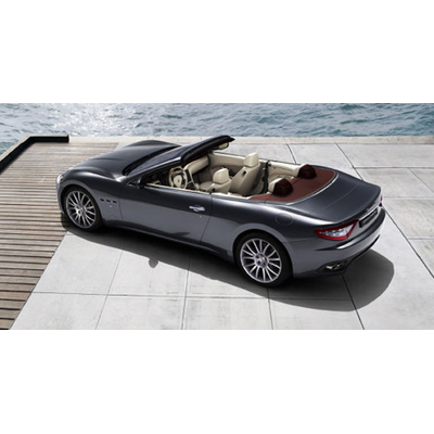 Italiener stellen ihr neues Cabrio vor