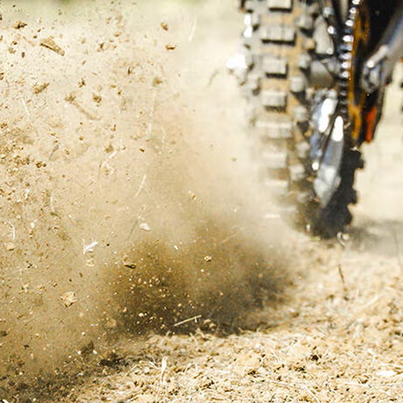 2 Tote bei Motocross-Unfall: Burschen krachten zusammen