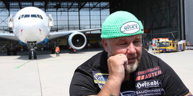 Salzburger zieht Boeing 777 und kollabiert